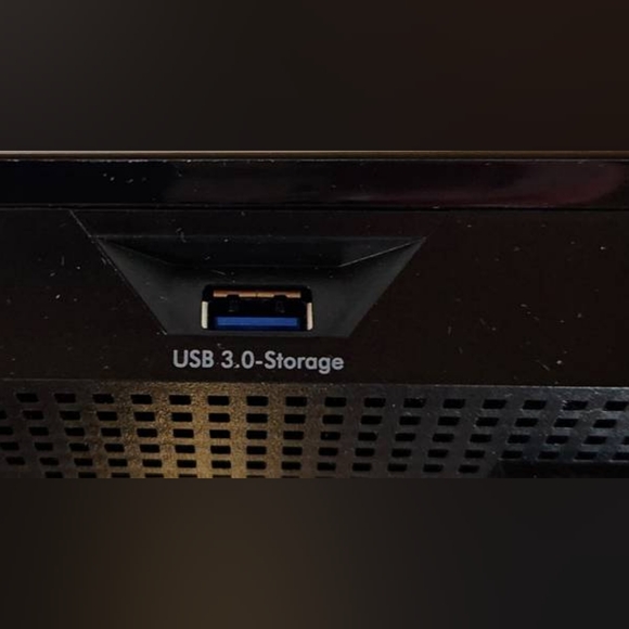 NETGEAR Nighthawk Smart Wi-Fi Router, R6700 - Picture 5 of 7